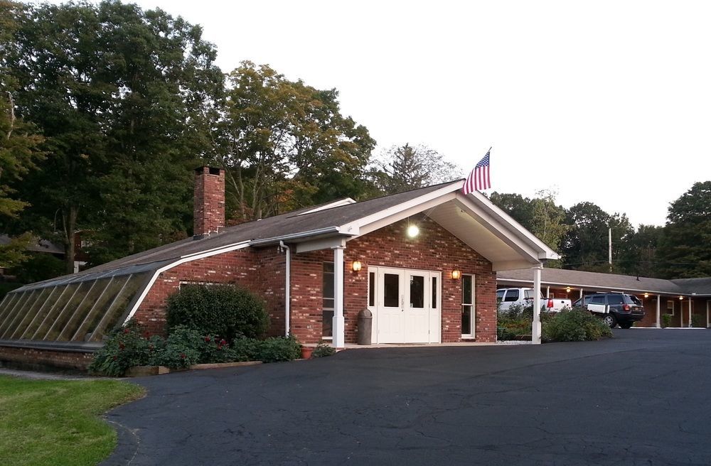 Heidi'S Inn Brewster Exterior foto